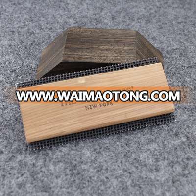 Wooden comb brush deduct cashmere cloth