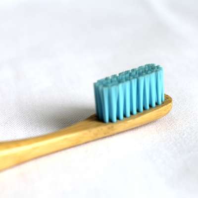 Chinese factory durable blue hair household bamboo toothbrush cleaning brush